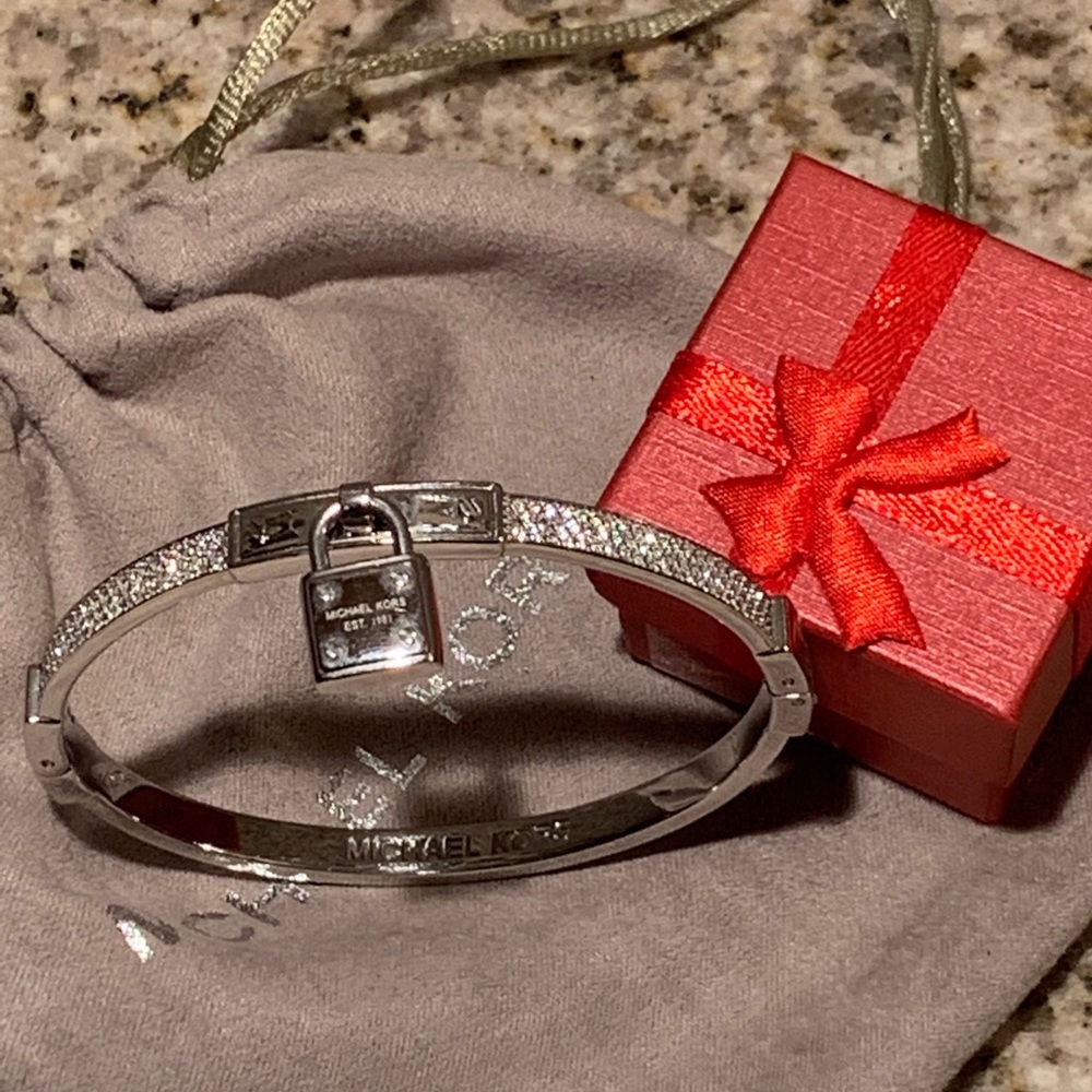 MICHAEL KORS😍 ”MK SILVER BRACELET~ WITH ZIRCONIA”